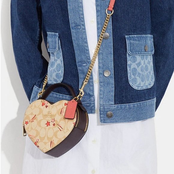NWT Heart Crossbody In Signature Canvas With Heart And Star Print - Picture 3 of 8